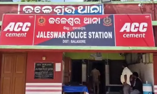 बालू माफियाओं का सरकारी अधिकारियों पर हमला जारी, बालेश्वर में जूनियर खनन अधिकारी की पिटाई बालू माफियाओं का सरकारी अधिकारियों पर हमला जारी, बालेश्वर में जूनियर खनन अधिकारी की पिटाई
