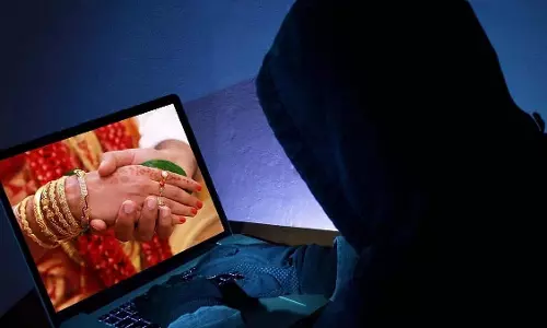मैट्रिमोनियल साइट पर महिला से मिलने के बाद व्यक्ति को क्रिप्टोकरेंसी घोटाले में ₹32 लाख का चूना लगाया मैट्रिमोनियल साइट पर महिला से मिलने के बाद व्यक्ति को क्रिप्टोकरेंसी घोटाले में ₹32 लाख का चूना लगाया