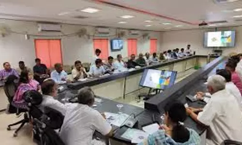 Jaipur: सरकार की मंशा अनुसार प्रोजेक्ट के कार्य समय पर पूर्ण करें — ऊर्जा राज्यमंत्री Jaipur: सरकार की मंशा अनुसार प्रोजेक्ट के कार्य समय पर पूर्ण करें — ऊर्जा राज्यमंत्री