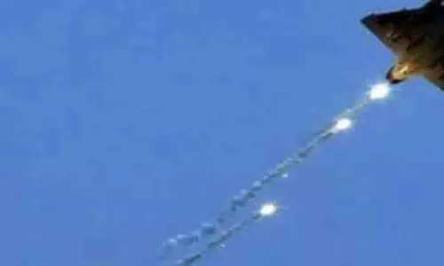 IDF ने बड़े पैमाने पर हवाई हमलों में शीर्ष ईरानी सैन्य प्रमुखों के खात्मे का दावा किया IDF ने बड़े पैमाने पर हवाई हमलों में शीर्ष ईरानी सैन्य प्रमुखों के खात्मे का दावा किया