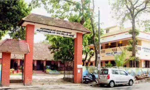 स्कूल की जमीन पर अतिक्रमण; बाल अधिकार आयोग ने बेदखली का आदेश दिया स्कूल की जमीन पर अतिक्रमण; बाल अधिकार आयोग ने बेदखली का आदेश दिया