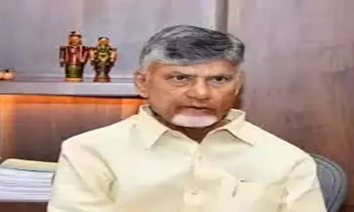 विमान दुर्घटना से AP के सीएम और गवर्नर स्तब्ध विमान दुर्घटना से AP के सीएम और गवर्नर स्तब्ध
