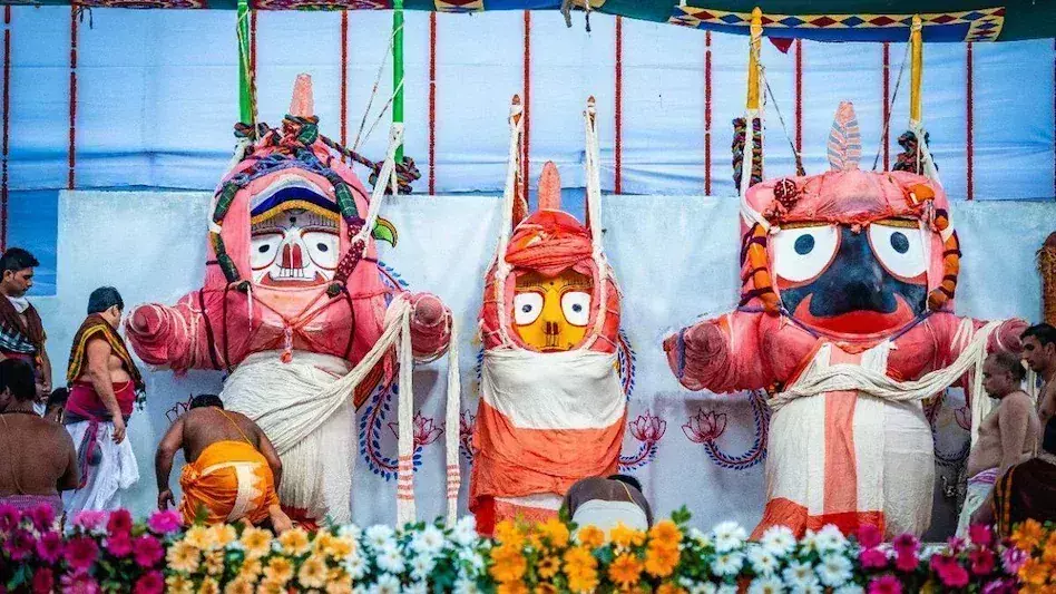 Etawah: श्रद्धा व भक्ति से सजी भगवान जगन्नाथ जी की प्रथम स्नान यात्रा