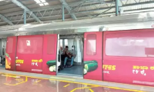 मेट्रो यात्रियों की संख्या में कमी: BMRCL ने ट्रेंड को पलटने के लिए विज्ञापन का सहारा लिया मेट्रो यात्रियों की संख्या में कमी: BMRCL ने ट्रेंड को पलटने के लिए विज्ञापन का सहारा लिया