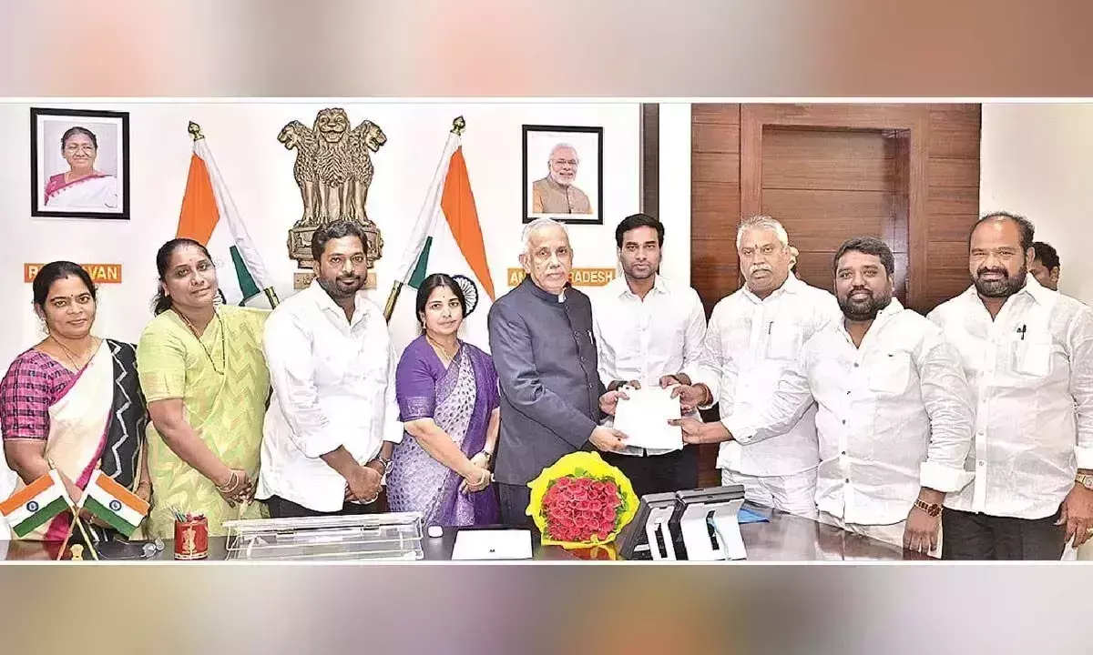 YSRCP ने जगन के दौरे के दौरान सुरक्षा खामियों पर राज्यपाल का ध्यान आकर्षित करने की मांग की