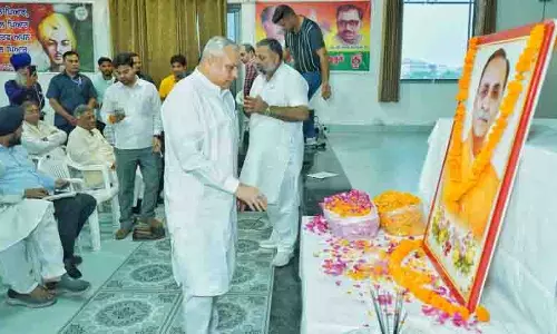 BJP नेताओं ने विमान दुर्घटना में विजय रूपाणी की मौत पर शोक जताया