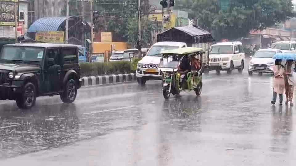 Uttarakhand में झमाझम बारिश ने पहाड़ से मैदान तक दी राहत, ऑरेंज अलर्ट जारी