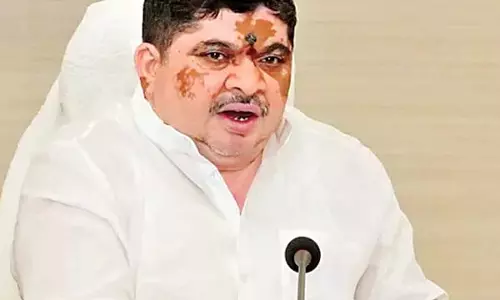 छात्रों के नाम पर बैंक खाते खोले जाने चाहिए: Minister Ponnam