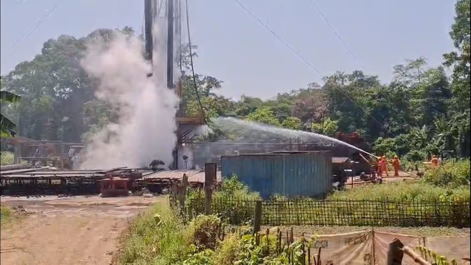 Assam में ओएनजीसी के कुएं में विस्फोट अनियंत्रित गैस रिसाव जारी