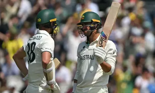 ऑस्ट्रेलियाई Mitchell Starc ने टेस्ट में डेनिस लिली का रिकॉर्ड तोड़ा