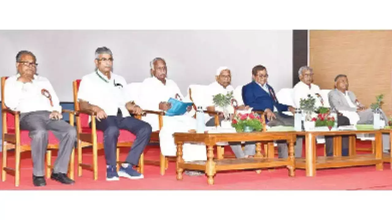 PJTAU को छोटे और सीमांत किसानों के लाभ के लिए नई रणनीतियां लागू करनी चाहिए PJTAU को छोटे और सीमांत किसानों के लाभ के लिए नई रणनीतियां लागू करनी चाहिए