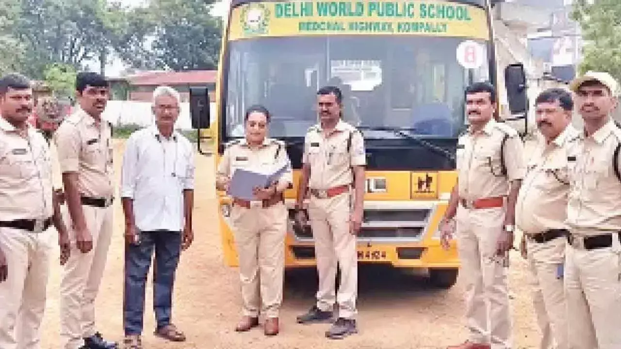 शहर में अवैध स्कूल बसों पर लगाम लगाने के लिए RTA अधिकारी सक्रिय