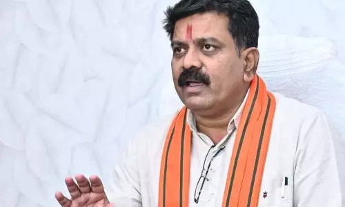 CG BREAKING: गृहमंत्री विजय शर्मा का आदेश, थानों में हिंदीं भाषा बनेगी जनभाषा CG BREAKING: गृहमंत्री विजय शर्मा का आदेश, थानों में हिंदीं भाषा बनेगी जनभाषा