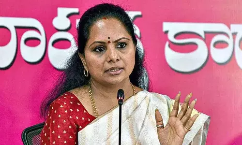 KTR को एसीबी का नोटिस.. एमएलसी कविता ने कड़ी निंदा की