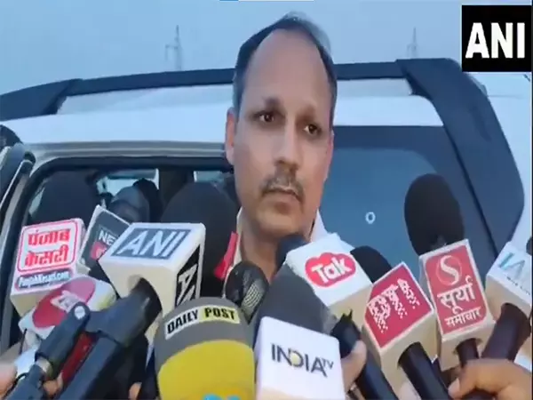 Haryana के करनाल में दो युवकों से हथगोला बरामद, निष्क्रिय किया गया Haryana के करनाल में दो युवकों से हथगोला बरामद, निष्क्रिय किया गया