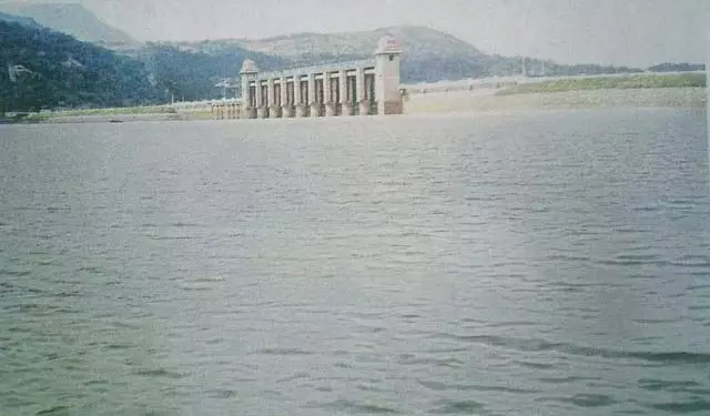 Amravati नदी के किनारे रहने वाले लोगों के लिए बाढ़ की चेतावनी जारी की गई Amravati नदी के किनारे रहने वाले लोगों के लिए बाढ़ की चेतावनी जारी की गई
