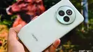 Real me : 50MP AI कैमरा, 256GB स्टोरेज और 6000mAh बैटरी के साथ आया Realme का ये स्मार्टफोन Real me : 50MP AI कैमरा, 256GB स्टोरेज और 6000mAh बैटरी के साथ आया Realme का ये स्मार्टफोन