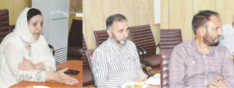 सकीना इटू ने सामाजिक योजनाओं में समय पर धन वितरण की मांग की सकीना इटू ने सामाजिक योजनाओं में समय पर धन वितरण की मांग की