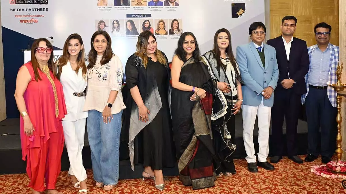 महिलाओं को सशक्त बनाना: कार्यबल में पुनः प्रवेश करने पर एक परिवर्तनकारी घटना महिलाओं को सशक्त बनाना: कार्यबल में पुनः प्रवेश करने पर एक परिवर्तनकारी घटना