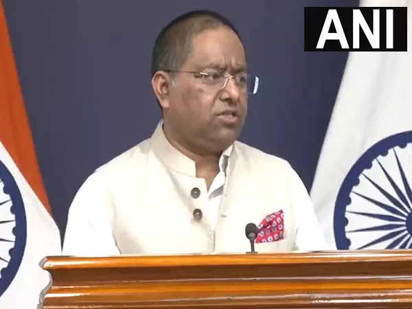 MEA ने बढ़ते तनाव के बीच ईरान में भारतीय नागरिकों के लिए आपातकालीन संपर्क नंबर साझा किए MEA ने बढ़ते तनाव के बीच ईरान में भारतीय नागरिकों के लिए आपातकालीन संपर्क नंबर साझा किए