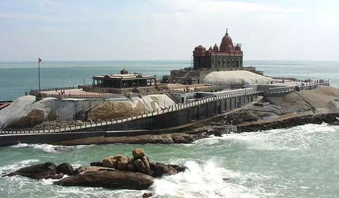Kanyakumari temple की अधूरी प्रेमगाथा: देवी और शिव की अद्भुत कथा Kanyakumari temple की अधूरी प्रेमगाथा: देवी और शिव की अद्भुत कथा
