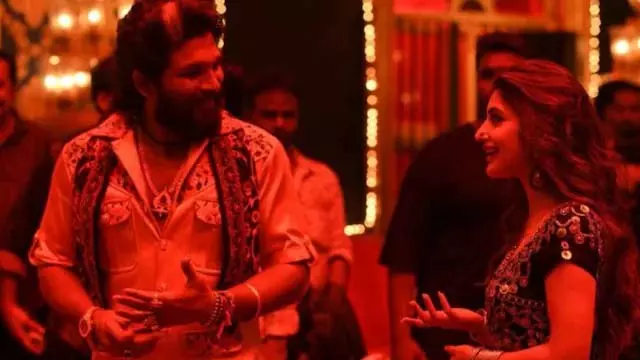 Allu Arjun : श्रीलीला को जन्मदिन पर कहा प्यारी लड़की Allu Arjun : श्रीलीला को जन्मदिन पर कहा प्यारी लड़की