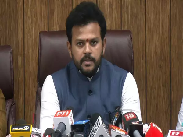 एअर इंडिया प्लेन क्रैश, मरने वालों का आंकड़ा 270 पहुंचा...प्रेस कॉन्फ्रेंस कर सरकार ने सब बताया एअर इंडिया प्लेन क्रैश, मरने वालों का आंकड़ा 270 पहुंचा...प्रेस कॉन्फ्रेंस कर सरकार ने सब बताया