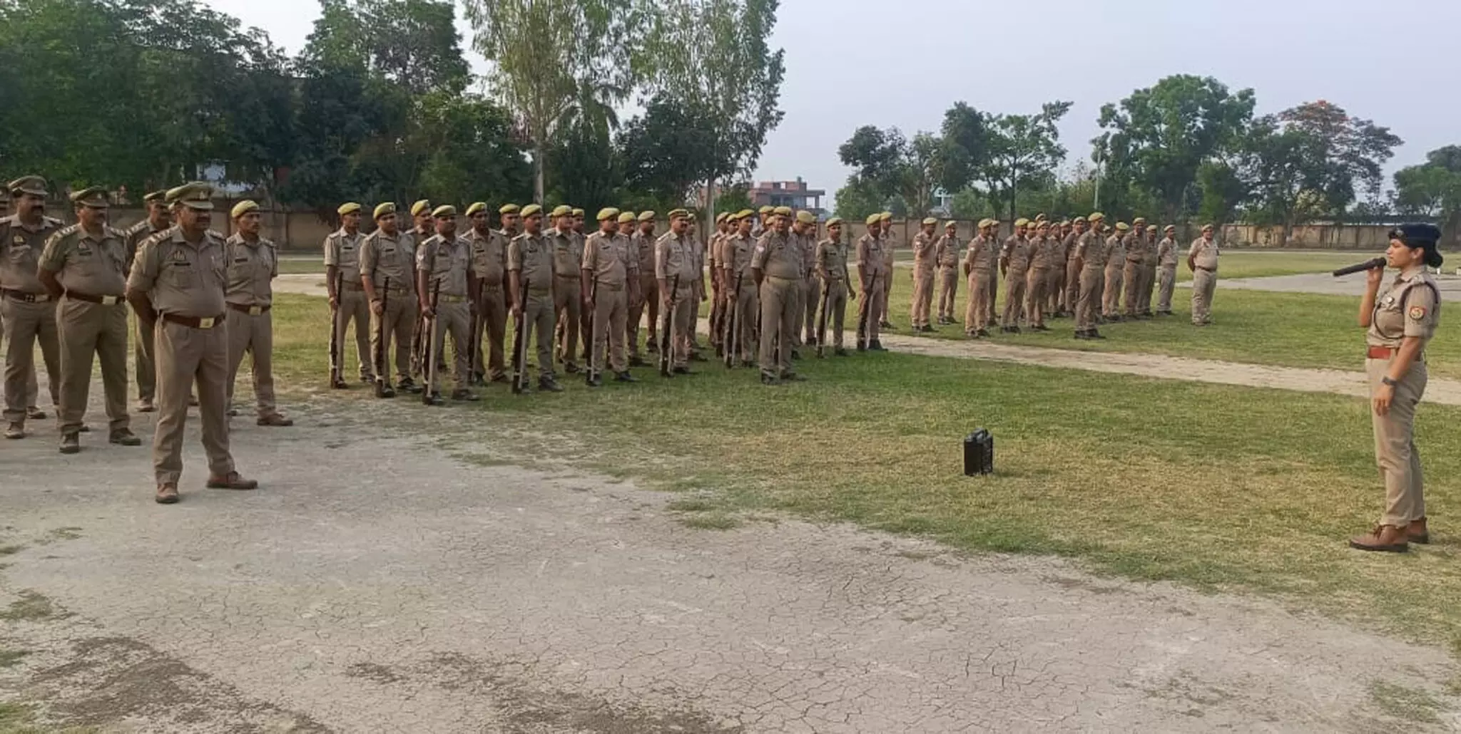 Farrukhabad: यातायात नियमों का पालन करें, जीवन की करें रक्षा: एसपी Farrukhabad: यातायात नियमों का पालन करें, जीवन की करें रक्षा: एसपी