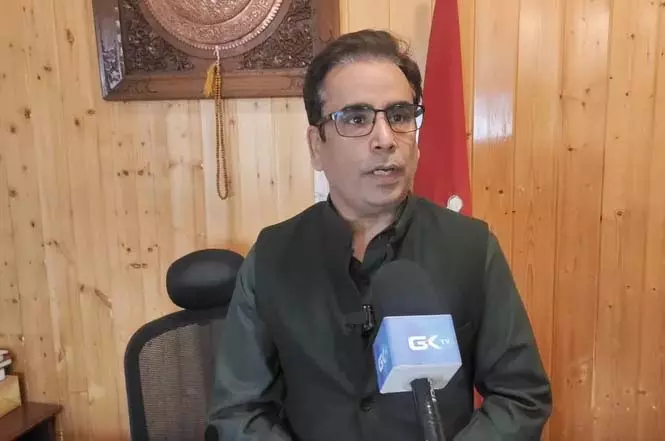 Jammu: तनवीर सादिक ने उर्स के लिए व्यवस्था की मांग की Jammu: तनवीर सादिक ने उर्स के लिए व्यवस्था की मांग की