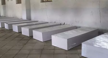 विमान हादसा: मृतकों के पार्थिव शरीर ले जाने के लिए कॉफिन बना रहे नेल्विन, बोले - यह हादसा दुखदायी विमान हादसा: मृतकों के पार्थिव शरीर ले जाने के लिए कॉफिन बना रहे नेल्विन, बोले - यह हादसा दुखदायी