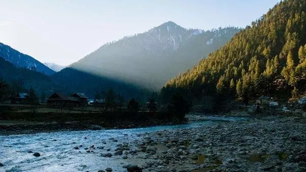 Pahalgam attack के बाद बंद किए गए पर्यटक स्थलों के पार्क चरणबद्ध तरीके से खुलेंगे Pahalgam attack के बाद बंद किए गए पर्यटक स्थलों के पार्क चरणबद्ध तरीके से खुलेंगे