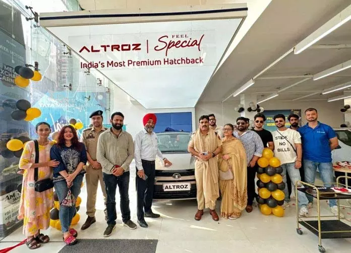 AM टाटा में बिल्कुल नई टाटा अल्ट्रोज़ लॉन्च की AM टाटा में बिल्कुल नई टाटा अल्ट्रोज़ लॉन्च की
