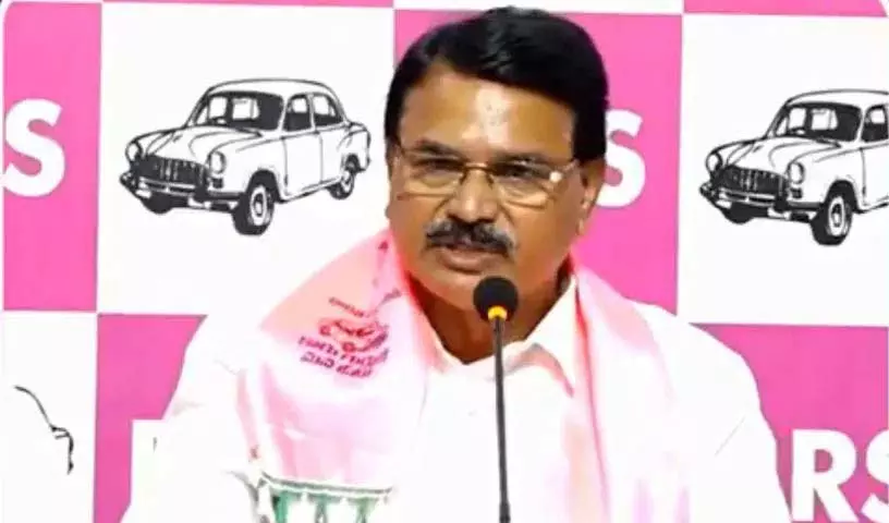 कांग्रेस, भाजपा ने बीआरएस को बदनाम करने के लिए एक गुप्त समझौता किया है: Niranjan Reddy कांग्रेस, भाजपा ने बीआरएस को बदनाम करने के लिए एक गुप्त समझौता किया है: Niranjan Reddy