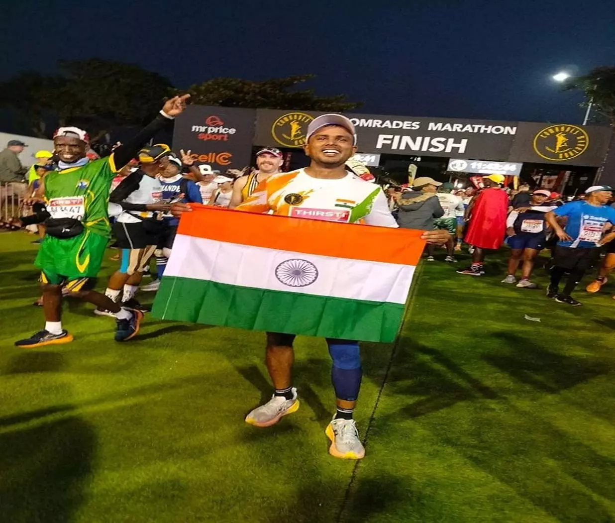 अल्ट्रा मैराथन में उमेश काकिरवार की ऐतिहासिक उपलब्धि, ओपी चौधरी ने दी बधाई अल्ट्रा मैराथन में उमेश काकिरवार की ऐतिहासिक उपलब्धि, ओपी चौधरी ने दी बधाई