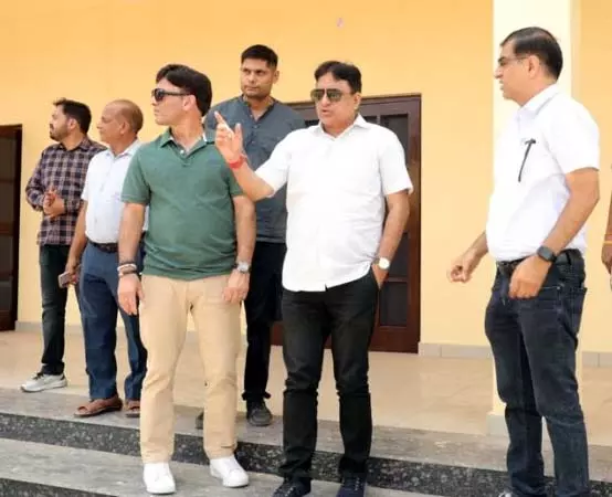 J&K: पर्यटन निदेशक ने सांबा-कठुआ का व्यापक दौरा किया J&K: पर्यटन निदेशक ने सांबा-कठुआ का व्यापक दौरा किया