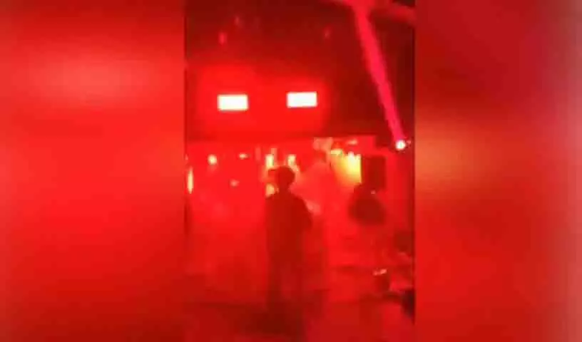 Hyderabad: रेव पार्टियों की मेजबानी और पुलिस को धोखा देने के लिए रिसॉर्ट्स ने अपनाया हाई-टेक तरीका Hyderabad: रेव पार्टियों की मेजबानी और पुलिस को धोखा देने के लिए रिसॉर्ट्स ने अपनाया हाई-टेक तरीका