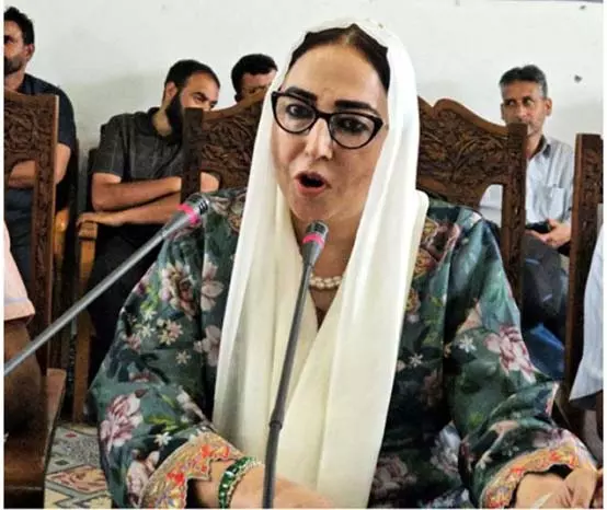 Jammu: अंद्राबी ने अनंतनाग में पेशेवरों की बैठक की अध्यक्षता की Jammu: अंद्राबी ने अनंतनाग में पेशेवरों की बैठक की अध्यक्षता की