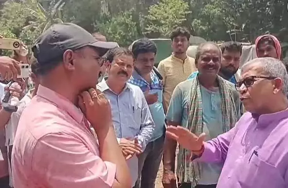 मंत्री ने घाटल योजना की धीमी प्रगति पर चेतावनी दी मंत्री ने घाटल योजना की धीमी प्रगति पर चेतावनी दी