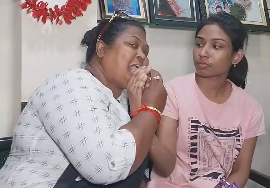 Panihati पार्षद ने बहस के बाद मधुरतापूर्वक सुलह कर ली Panihati पार्षद ने बहस के बाद मधुरतापूर्वक सुलह कर ली