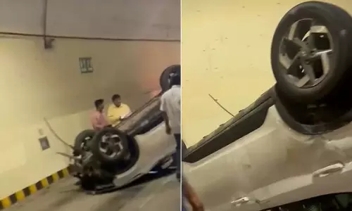 Mumbai : फ़ूड इंस्पेक्टर की कार सुरंग में पलटी, ड्राइवर बाल-बाल बचा