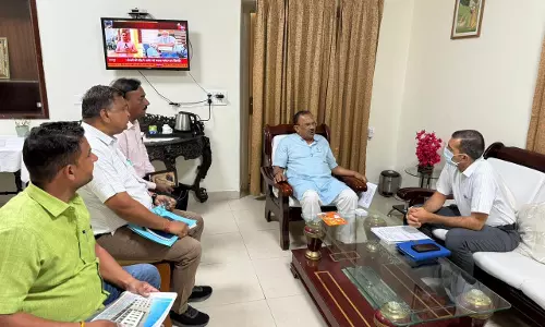 Jaipur: विधानसभा अध्यक्ष ने की अजमेर विकास प्राधिकरण के अधिकारियों की बैठक समीक्षा Jaipur: विधानसभा अध्यक्ष ने की अजमेर विकास प्राधिकरण के अधिकारियों की बैठक समीक्षा