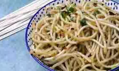 Atta Noodles Recipe: अब मैदा की जरूरत नहीं, घर पर बनाएं स्वादिष्ट और पौष्टिक आटा नूडल्स Atta Noodles Recipe: अब मैदा की जरूरत नहीं, घर पर बनाएं स्वादिष्ट और पौष्टिक आटा नूडल्स