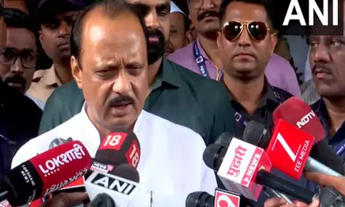हर कोई अपने तरीके से स्थिति की व्याख्या कर रहा है: AI-171 दुर्घटना पर संजय राउत की टिप्पणी पर अजीत पवार