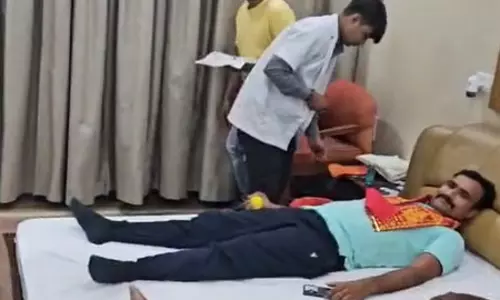 पटना: वर्ल्ड ब्लड डोनर डे पर आईएएस भवन में रक्तदान शिविर का आयोजन पटना: वर्ल्ड ब्लड डोनर डे पर आईएएस भवन में रक्तदान शिविर का आयोजन
