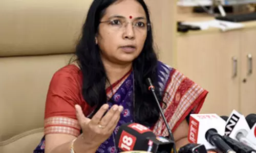 राष्ट्रीय उपभोक्ता हेल्पलाइन को 2025 में 5.41 लाख शिकायतें मिलीं, 23 प्रतिशत दक्षिणी राज्यों से : निधि खरे राष्ट्रीय उपभोक्ता हेल्पलाइन को 2025 में 5.41 लाख शिकायतें मिलीं, 23 प्रतिशत दक्षिणी राज्यों से : निधि खरे