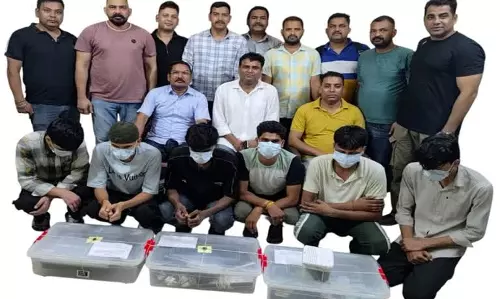 Kathgodam: बासुली गांव में साइबर ठगी का नेटवर्क सक्रिय, छापेमारी में छह गिरफ्तार