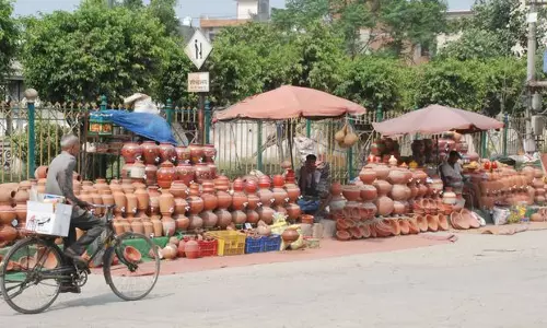 Uttarakhand , यूपी में बारिश से उत्तरी हरियाणा को मामूली राहत, बाकी राज्य में उमस Uttarakhand , यूपी में बारिश से उत्तरी हरियाणा को मामूली राहत, बाकी राज्य में उमस