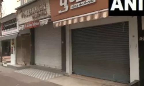 विजय रूपाणी की याद में Rajkot के बाजार आधे दिन बंद रहे विजय रूपाणी की याद में Rajkot के बाजार आधे दिन बंद रहे