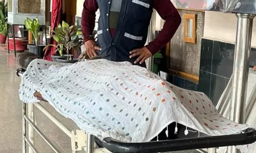 ट्रेन में युवा यात्री की मौत, आया हार्ट अटैक ट्रेन में युवा यात्री की मौत, आया हार्ट अटैक