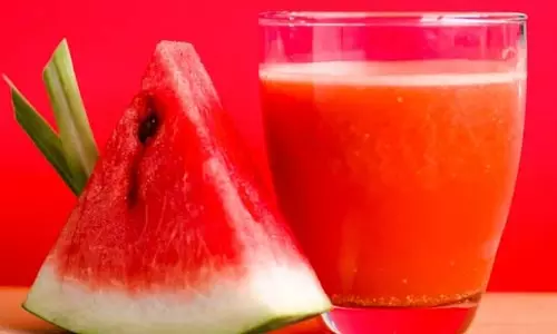 फलों का जूस या पूरा फल – ब्लड शुगर पर डाइटीशियन ने किया खुलासा फलों का जूस या पूरा फल – ब्लड शुगर पर डाइटीशियन ने किया खुलासा